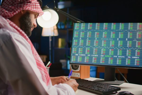 Dubai Stock Market Plummets Following Iran's Attack on Airport